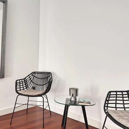 Victoria Center Apartment